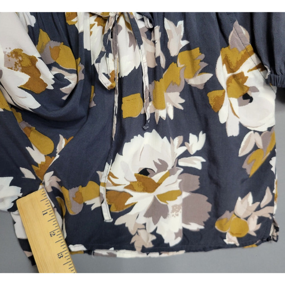 Old Navy Romper Shorts Womens Small Floral Long Sleeve Drawstring Waist Pockets - Picture 13 of 16